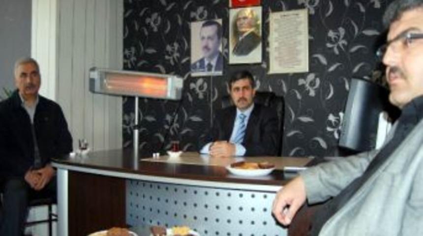 Edremitli İş Adamları Ak Parti&rsquo;yi Ziyaret Etti