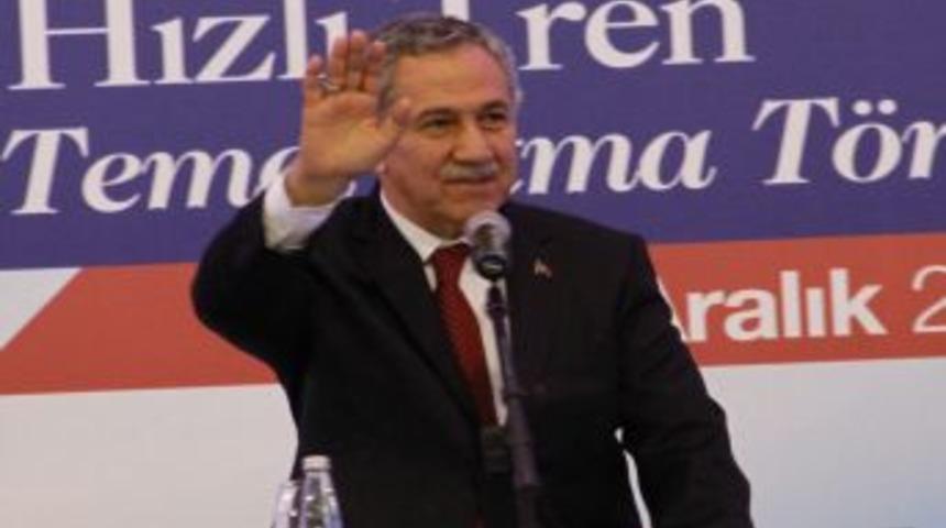Arın&ccedil;: Allah, H&uuml;z&uuml;nl&uuml; Gurbetten D&ouml;nmeyi Nasip Etsin