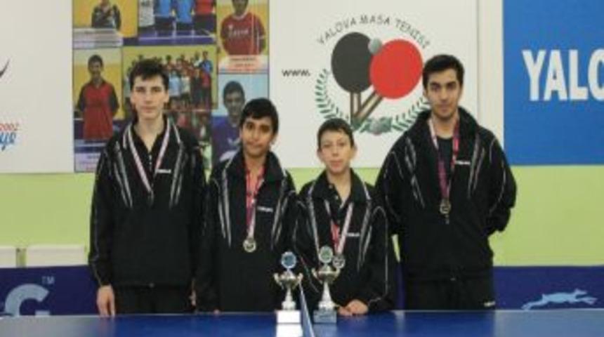 Masa Tenisinde Yalova Belediyesi Damgasını Vurdu