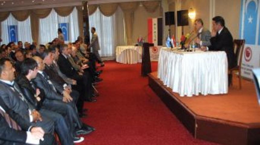 Irak T&uuml;rkmenlerinin Sorunu İstanbul&rsquo;da Ele Alandı