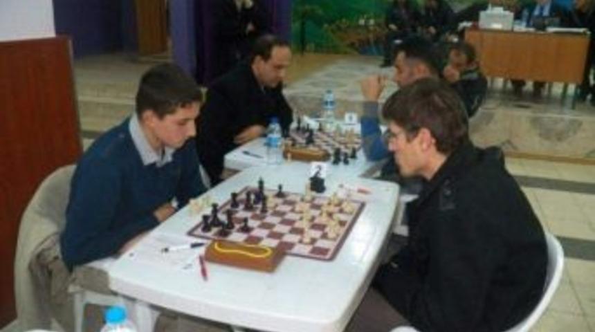 Amasya&rsquo;da Satran&ccedil; Turnuvası