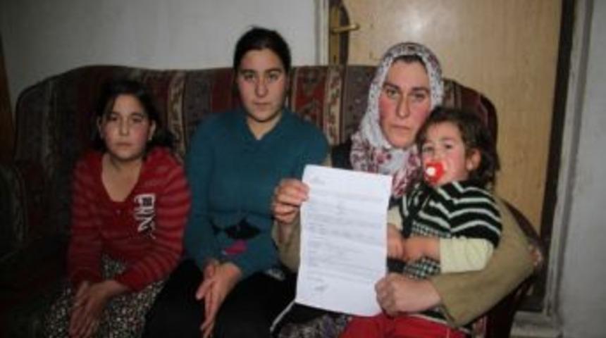 Talihsiz Kadın, Kocasından Kalan Bor&ccedil; İ&ccedil;in Yardım Bekliyor