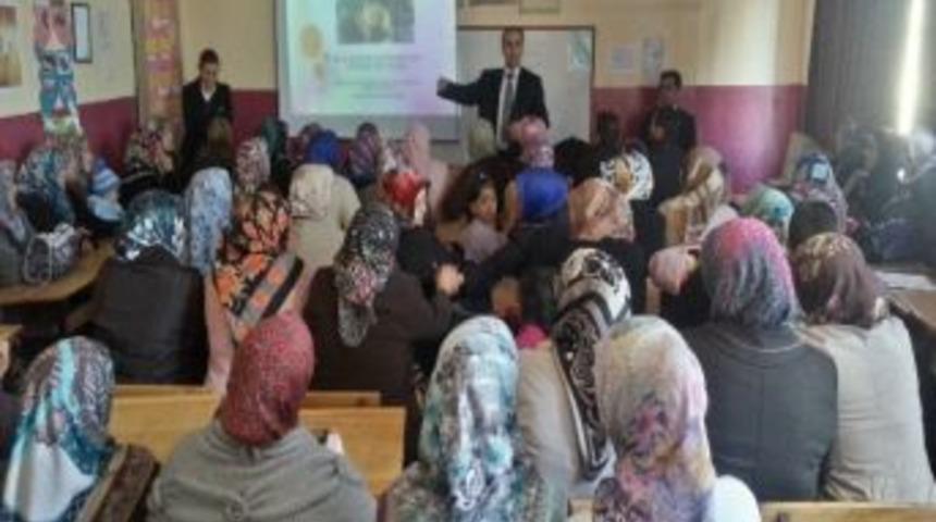 Acıg&ouml;l&rsquo;de Aile Eğitim Seminerleri Başladı