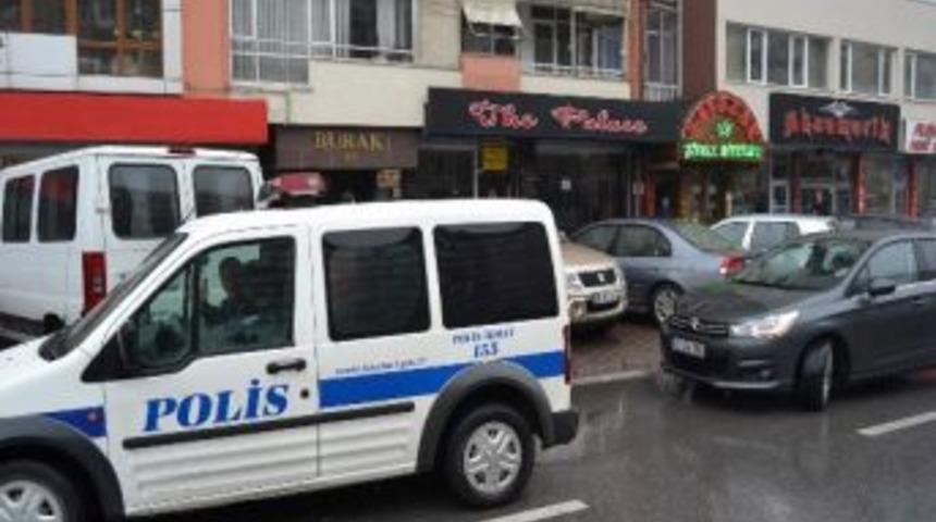 Banyoda Ayağı Kayan Eczacı Hayatını Kaybetti