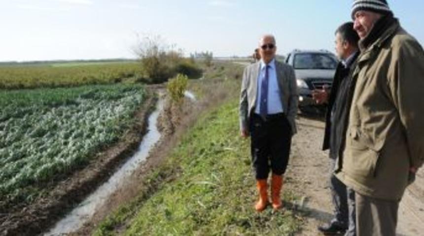 Tarsus Belediye Başkanı Kocamaz, Yağmurdan Zarar G&ouml;ren K&ouml;yleri Ziyaret Etti