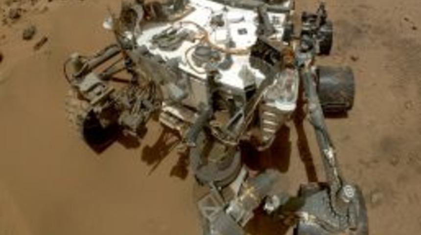 NASA'nın Robot Curio'su, Mars Y&uuml;zeyini Keşfediyor