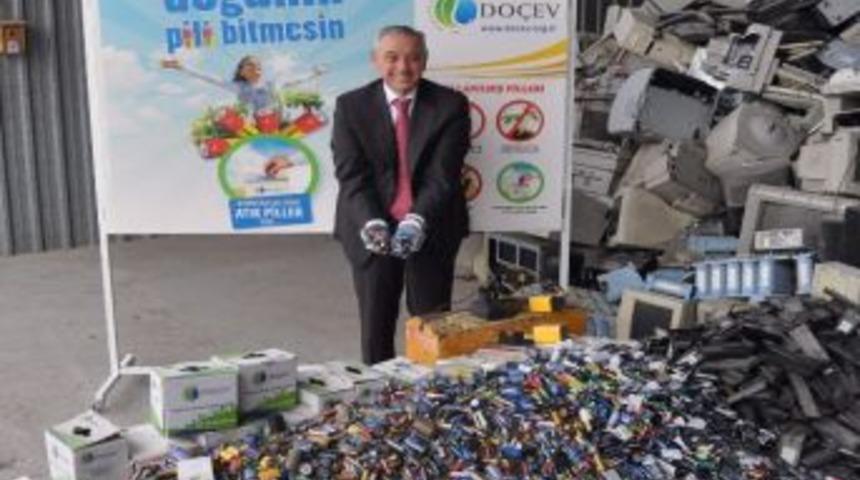 Atık Pilleri Toplayarak Doğayı Koruyorlar