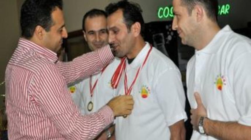 Bursagaz &Ccedil;alışanları Bowling İle Stres Attı