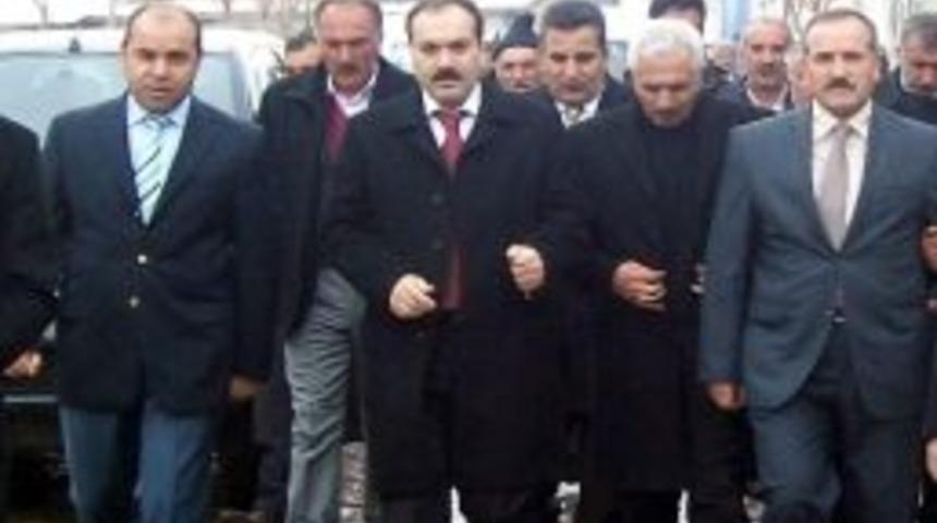 Ak Partili Bilici&rsquo;den &Ouml;zalp İl&ccedil;esine Ziyaret