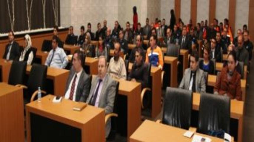 Sel&ccedil;uklu&rsquo;da &ldquo;insan Hakları&rdquo; Konulu Konferans