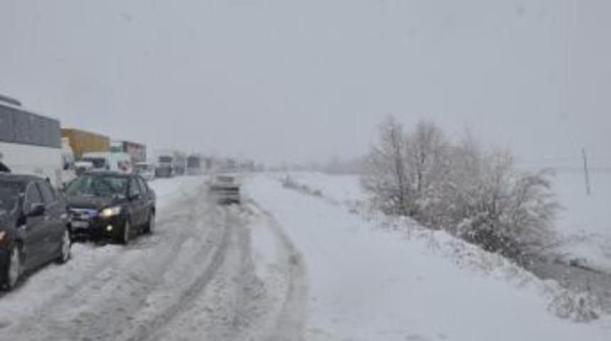 G&ouml;ksun Polisi Trafik Kontrol&uuml;n&uuml; Artırdı