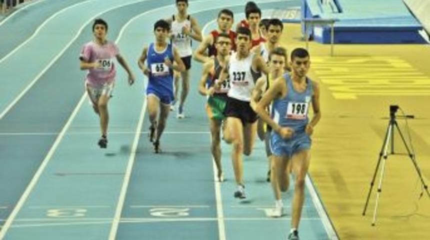 Salon Atletizm Yarışlarında T&uuml;rkiye Rekorları Kayseri&rsquo;den