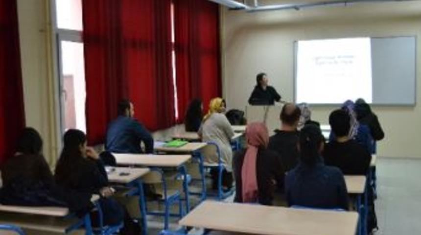 D&uuml; Eğitim Fak&uuml;ltesinde Pedagojik Formasyon Eğitimi S&uuml;r&uuml;yor