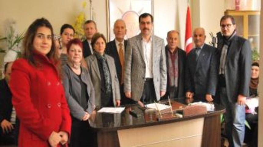 Ak Parti Aydın Milletvekili Erdem Merkez İl&ccedil;e Y&ouml;netimi İle Bir Araya Geldi