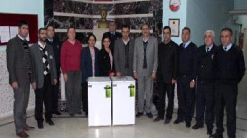 M&uuml;siad&rsquo;dan Cezaevi&rsquo;ne 2 Buzdolabı Bağışlandı