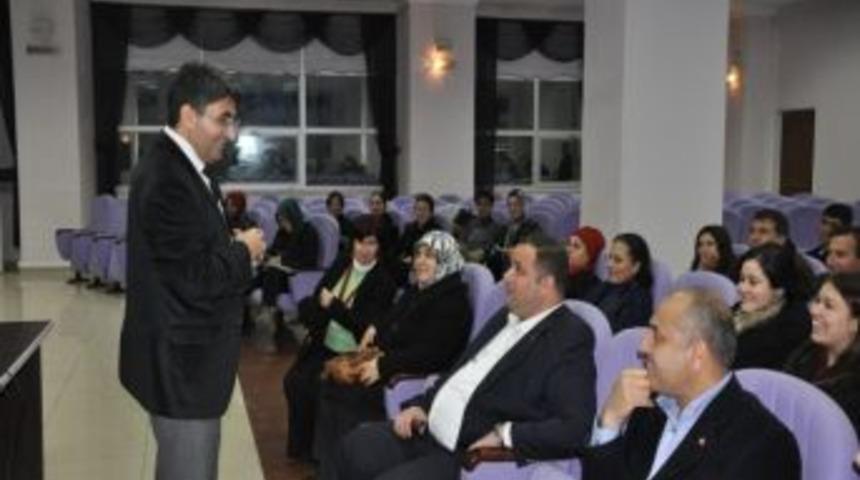 Ak Parti Siyaset Akademisi'nden İletişim Dersi