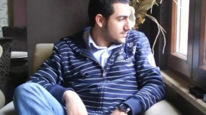 &lsquo;nank&ouml;r&rsquo; K&ouml;pekler Twiti Chp&rsquo;li Başkana Pahalıya Patladı