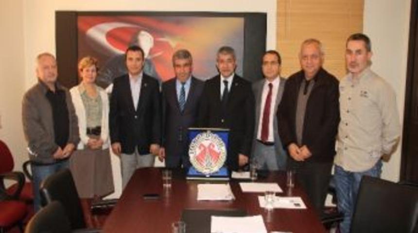 Başkan Tursun&rsquo;dan Gazeteciler Cemiyetine Ziyaret