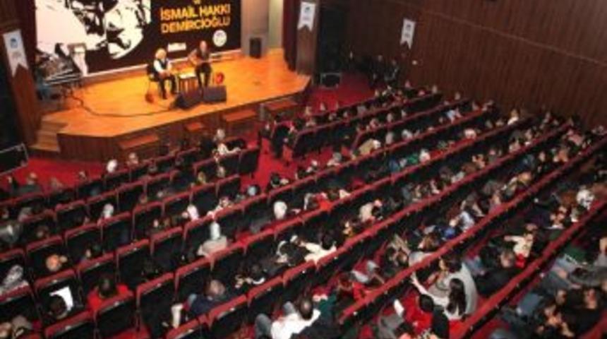 Erkan Oğur Ve İsmail Hakkı Demircioğlu M&uuml;zikseverlerle Buluştu