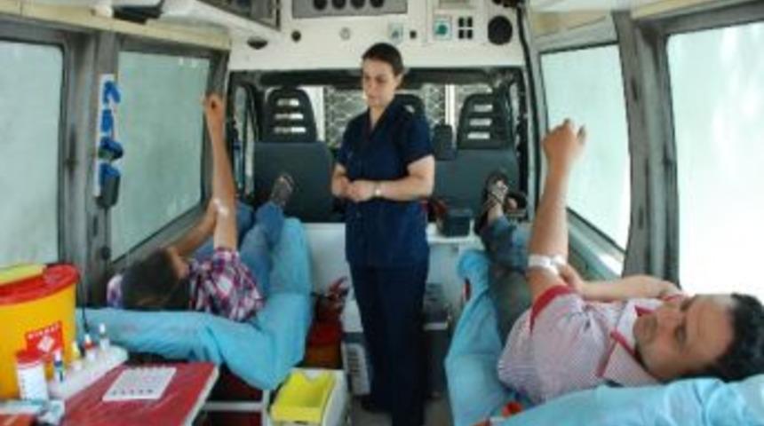 Kan Bağışında Akhisar İlk Sırada Yer Aldı