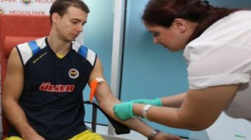 Uro&scaron; Tripković, Sağlık Kontrol&uuml;nden Ge&ccedil;ti