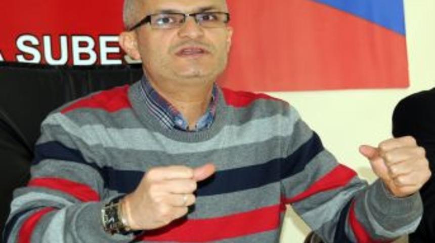 Eğitim Bir-Sen'li &Ouml;ğretmenler, 2 Ocak'ta Mesaiye Serbest Kıyafetle Gidecek