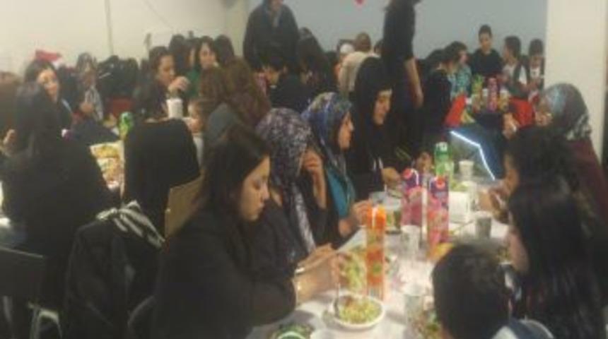 Kululu S&uuml;lale, İsve&ccedil;'te 200 Kişilik Kaynaşma Toplantısı D&uuml;zenledi