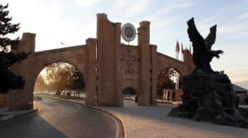 Atat&uuml;rk &Uuml;niversitesi Senatosu Odt&uuml;&rsquo;ndeki &Ouml;ğrenci Olaylarını Kınadı