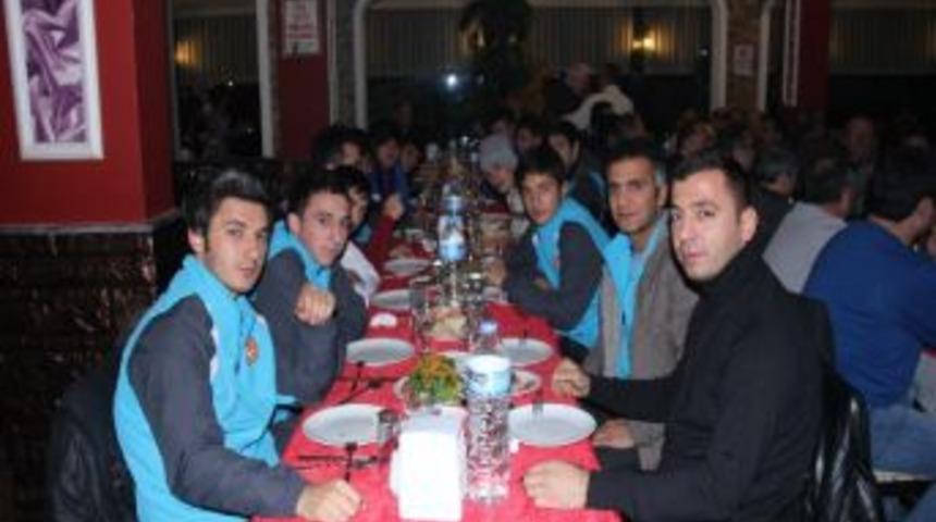 Gemicilerspor Asker Yemeği D&uuml;zenledi