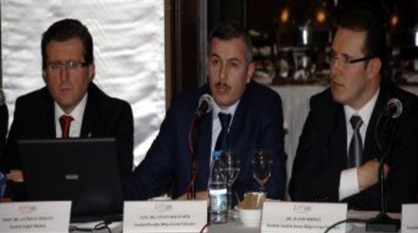 İstanbul Hastanelerinin CEO'ları G&ouml;r&uuml;c&uuml;ye &Ccedil;ıktı