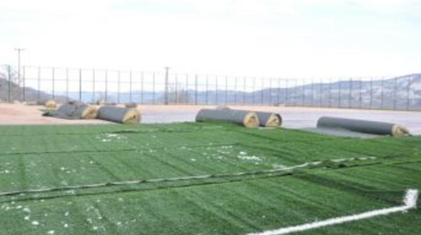 Aybastı şehir stadına sentetik &ccedil;im