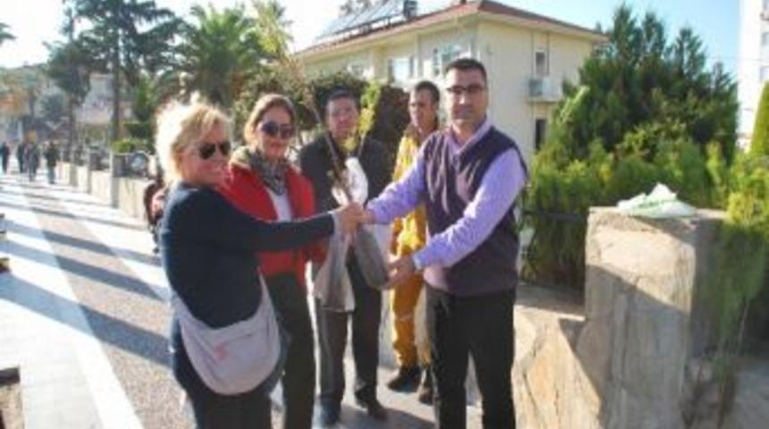 Marmaris'te "bir Fidan Da Siz Dikin" Kampanyası