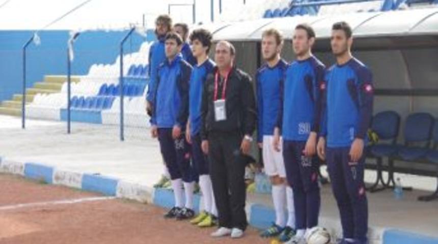 &Ccedil;ine Belediyespor'da Y&uuml;zler G&uuml;l&uuml;yor