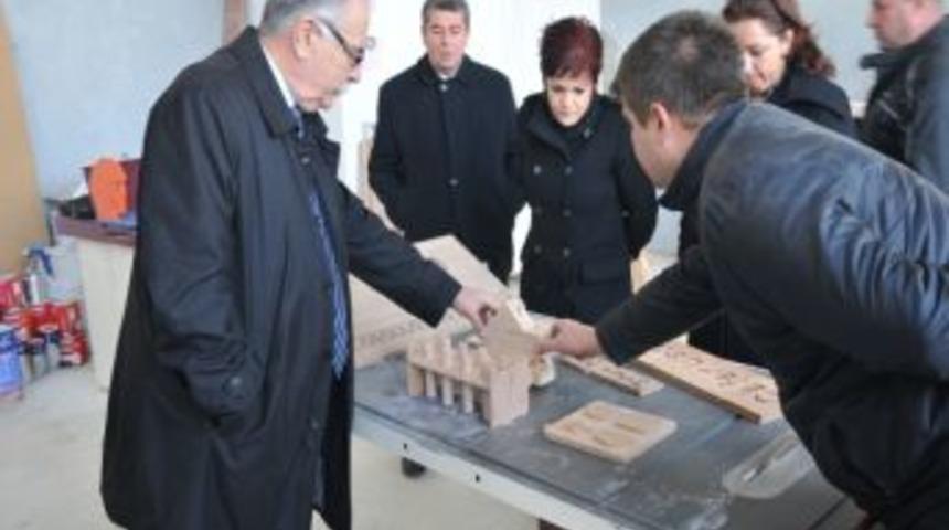 Başkan G&ouml;khan Oyuncak At&ouml;lyesini Ziyaret Etti