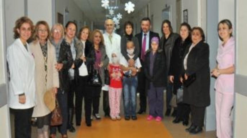 L&ouml;semili &Ccedil;ocuklara Yılbaşı Ziyareti