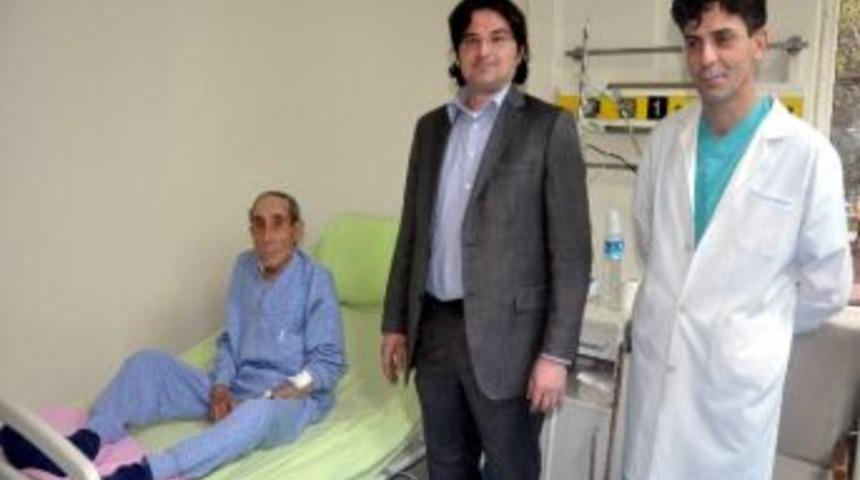 Balıkesir Devlet Hastanesi'nde Endovask&uuml;ler Greft Operasyonu