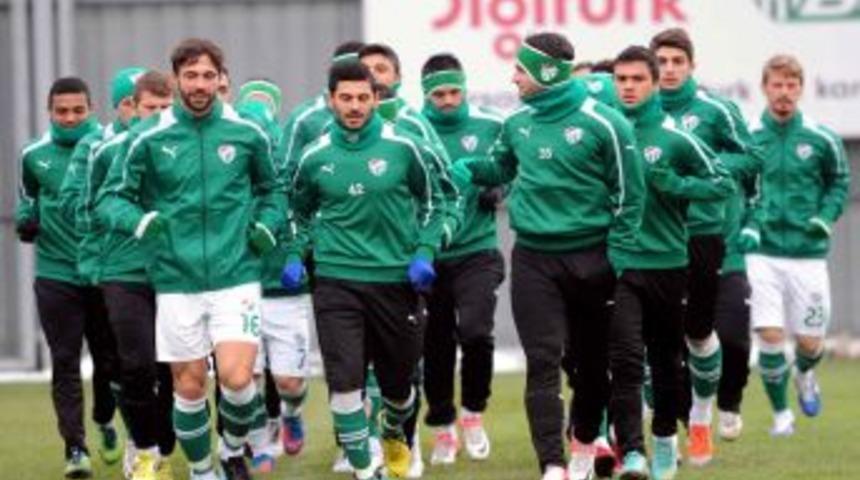 Bursaspor, Gidecek Ve Gelecek Oyuncuları Bug&uuml;n Belirleyecek