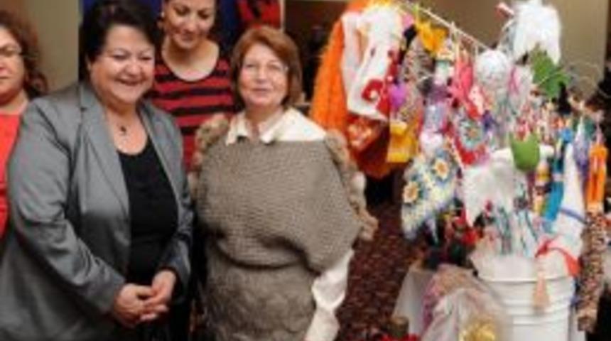 G&ouml;n&uuml;ll&uuml;lerden &Ouml;ğrenciler Yararına Kermes