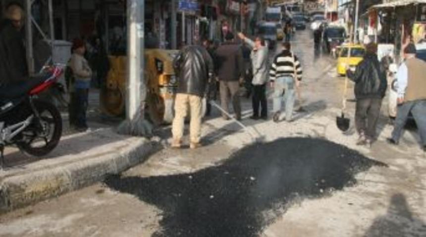 Kilis Belediyesi Bozulan Yolları Onarıyor