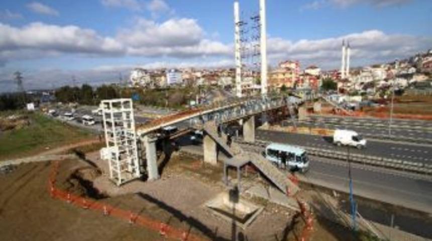 &Ccedil;ayırova'ya Modern Yaya K&ouml;pr&uuml;s&uuml;