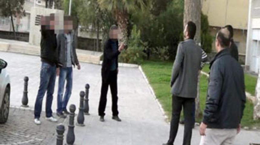 Kaymakamlık bah&ccedil;esinde toplu intihar girişimi