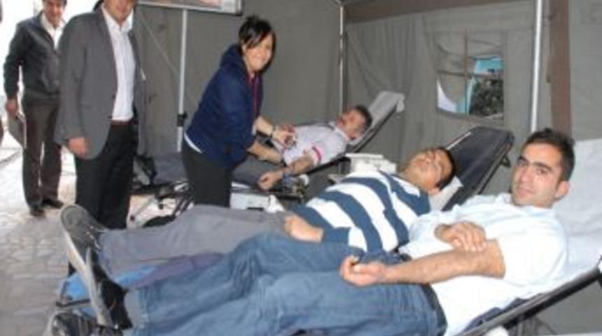 Kepez&rsquo;den Kan Bağışı Kampanyası