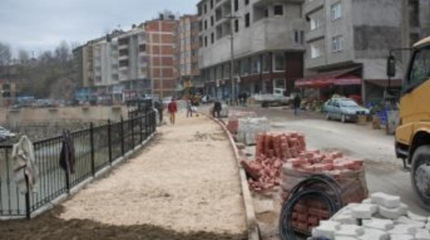 Belediye, Elek&ccedil;i Deresi &Ccedil;evre D&uuml;zenlemesine Hız Verdi
