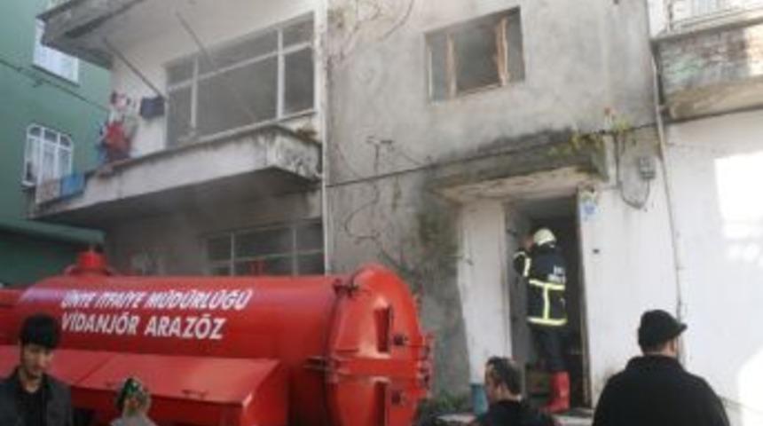 Apartman Deposunda Yangın