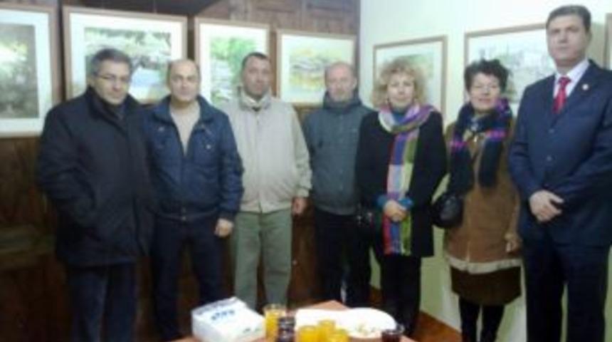 &lsquo;kıyametten Sonra, Su Ve Renklerle Dans&rsquo;