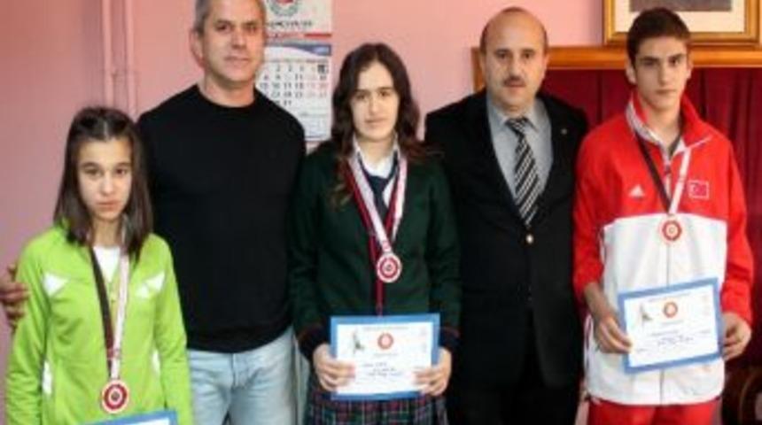 Judoda Dereceye Sporcular Yılmaz&rsquo;ı Ziyaret Etti