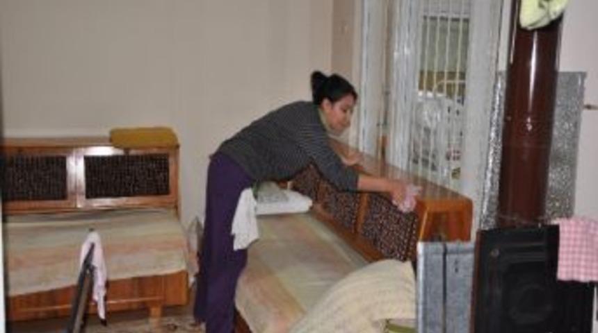 Nazilli&rsquo;de Yaşlılara Evde Temizlik Hizmeti