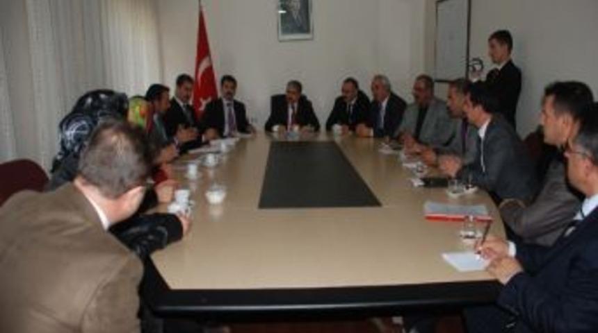 Vali &Ccedil;ınar, Kadın Girişimcilerle Bir Araya Geldi