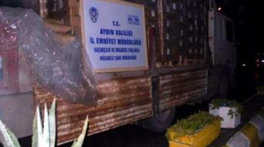 Tırla Ka&ccedil;ak Sigara Sevkine Polis Engeli