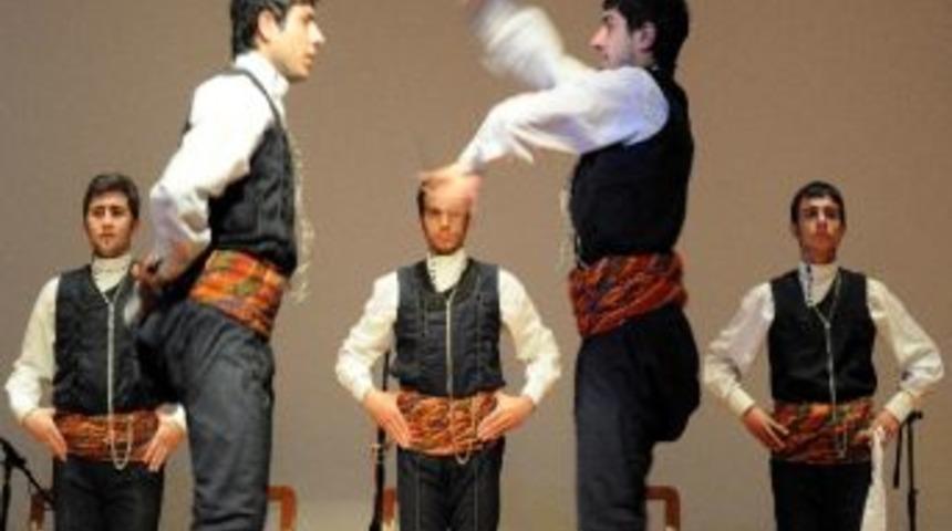 &ldquo;renkler Buluşuyor&rdquo; T&uuml;rk&uuml; Ve Şiir Gecesi Etkinliği